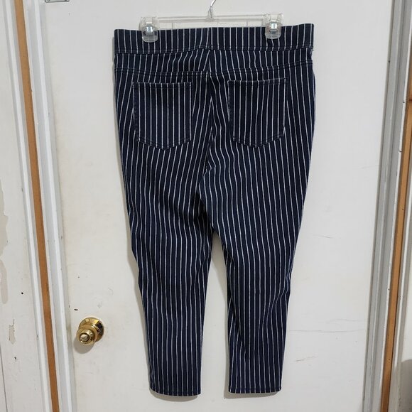 Time And True Ladies Stretch Pants, size XL (16/18) - Picture 3 of 9